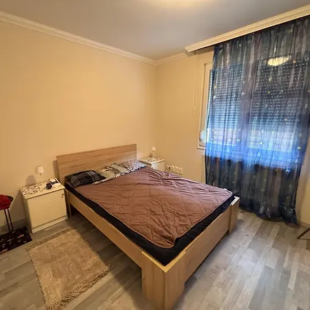 Haz House 公寓 Nyíregyháza