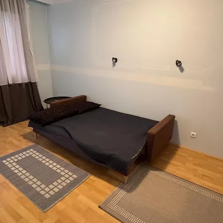 Haz House 公寓 *