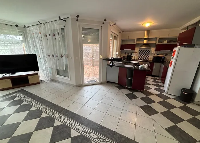 Apartman Zoo House Hun
